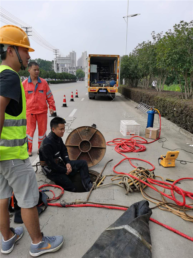 斗门翻衬法管道修复技术主要工序